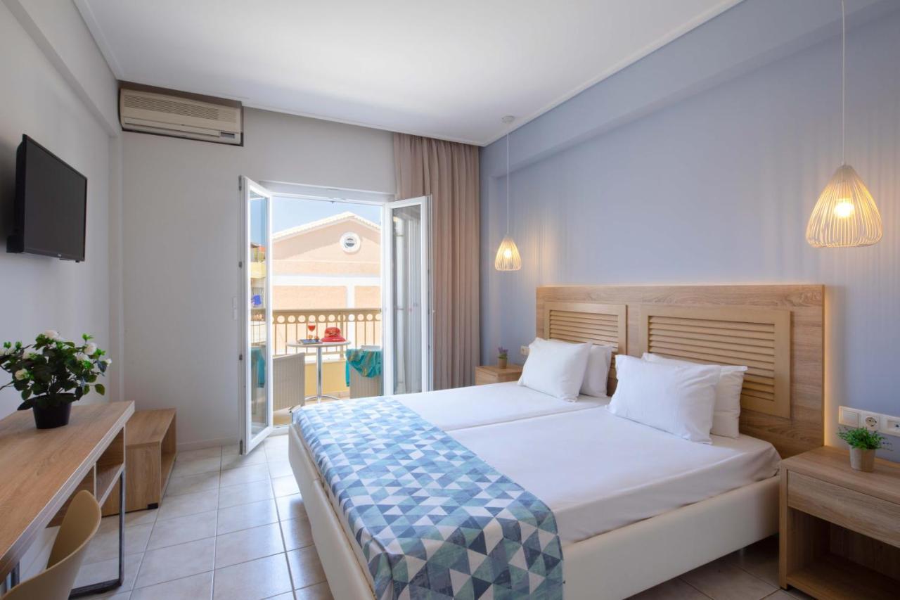 Hotel Rossis Mesongi Bagian luar foto