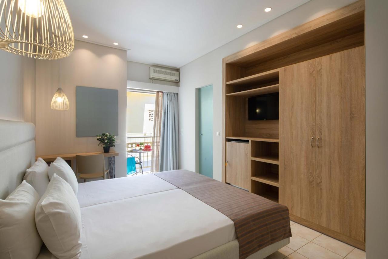 Hotel Rossis Mesongi Bagian luar foto