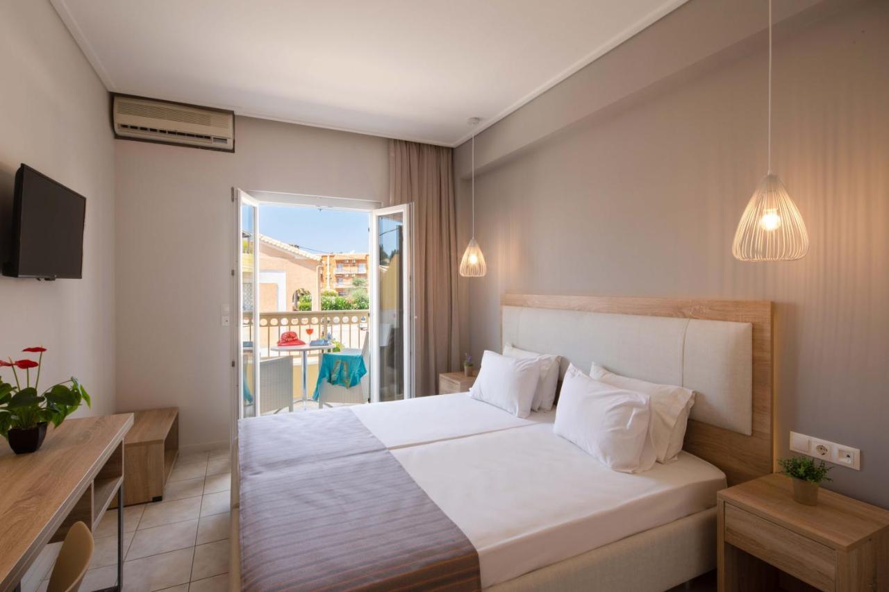 Hotel Rossis Mesongi Bagian luar foto