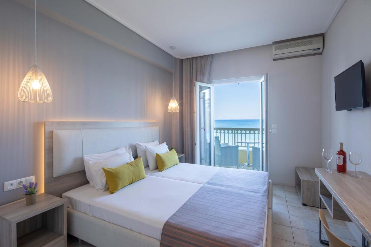 Hotel Rossis Mesongi Bagian luar foto